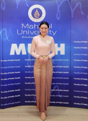 ชุดไทยเจ้าสาว ชุดไทยจักรพรรดิ์ เช่าที่แบมบี้ เวดดิ้ง ห้วยขวาง